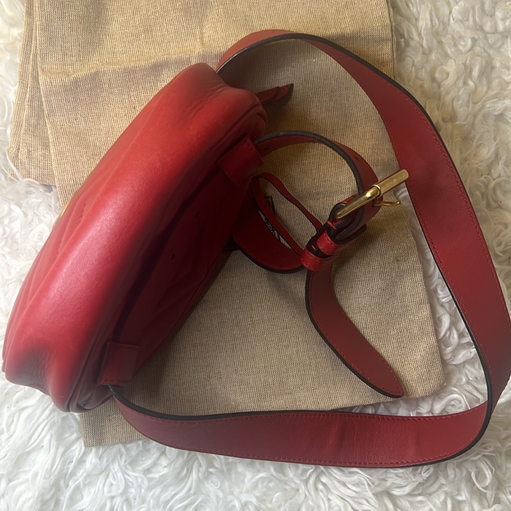 Gucci Red GG Marmont Belt bag red - Picture 11 of 14